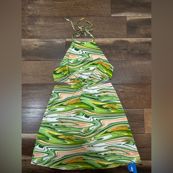 Cupshe Halter Green Dress Size Medium - Picture 4 of 5